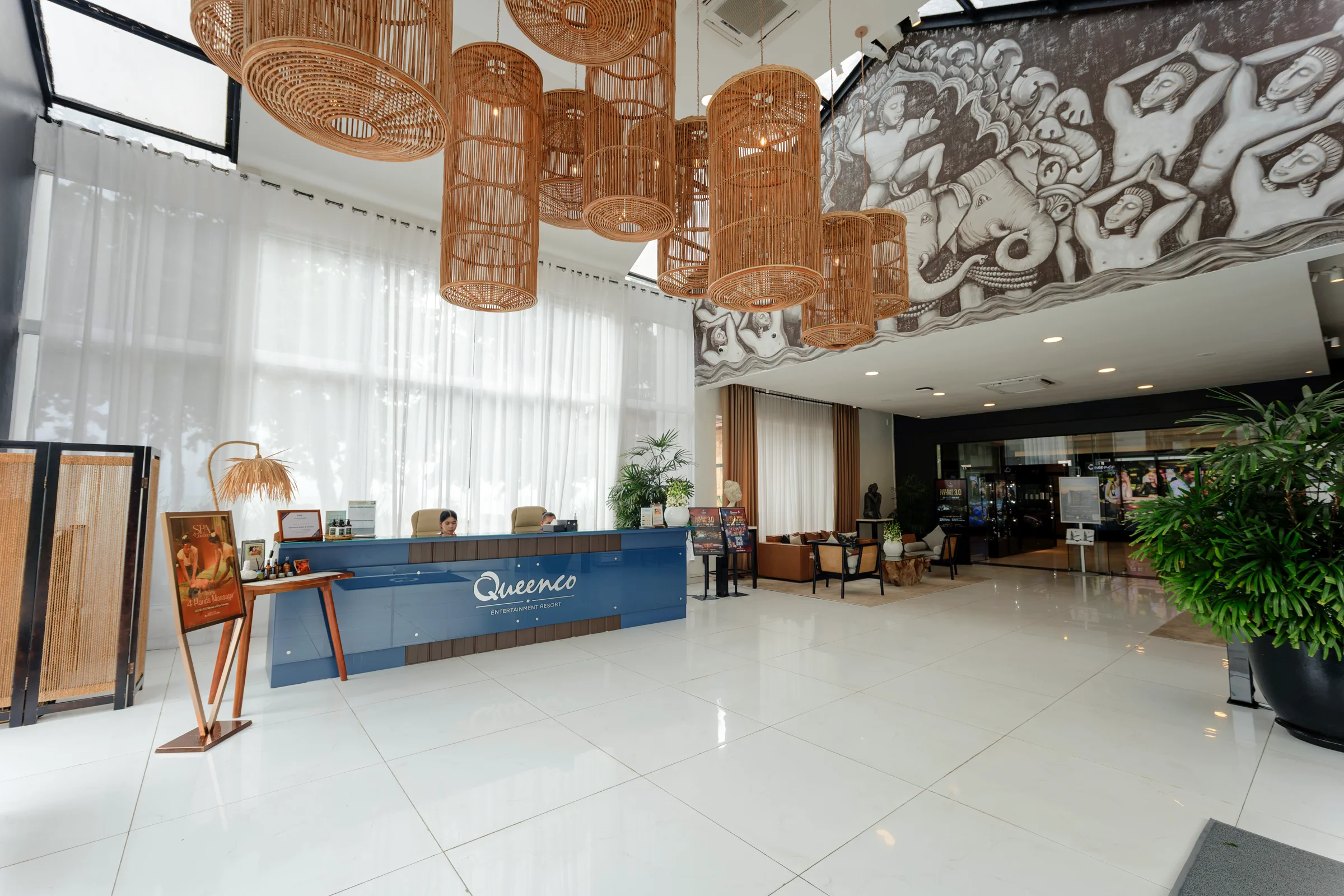 Queenco Hotel